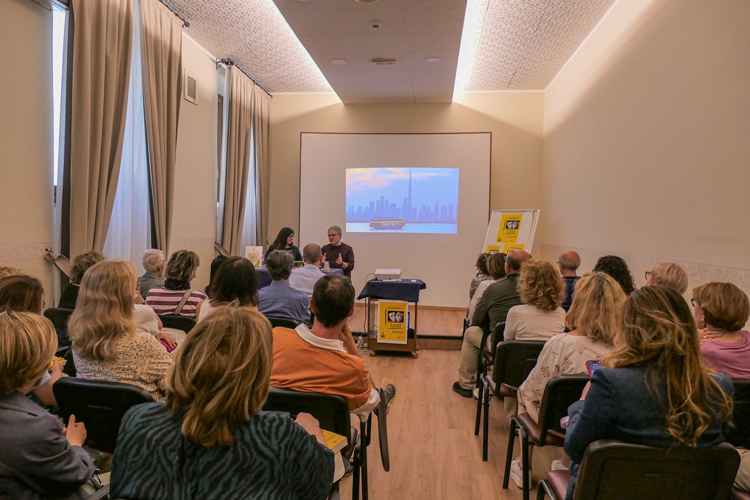 Presentazione Una supercar abbandonata